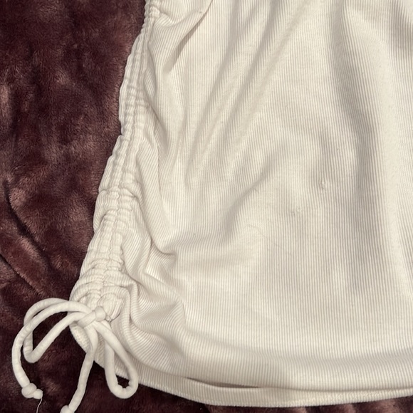 CHASER white tank top with ruched/ tie detail size medium / white - Picture 6 of 10